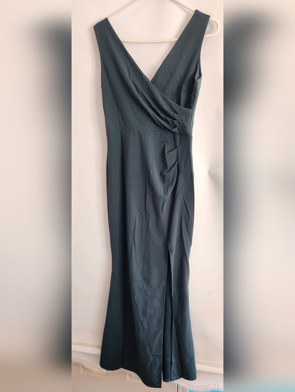 NWT WOOSEA Women Sleeveless Hunter Green VNeck Split Evening Cocktail Long Dress